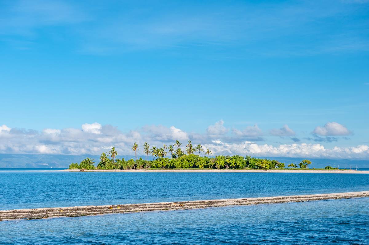 Do you want to wake up in an underground bunker... or here?? Beautiful tropical island